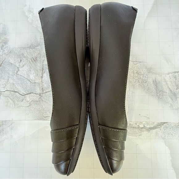 Cliffs by White Mountain Flats • Dark Green • Size 8 • Comfort Ballet Shoes • - Picture 5 of 14